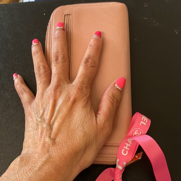 Chanel long wallet/clutch 100% auth w code. - Picture 10 of 12